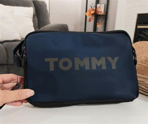 harga tas selempang tommy hilfiger original